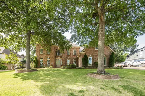 909 Juliana Cv, Collierville, TN 38017