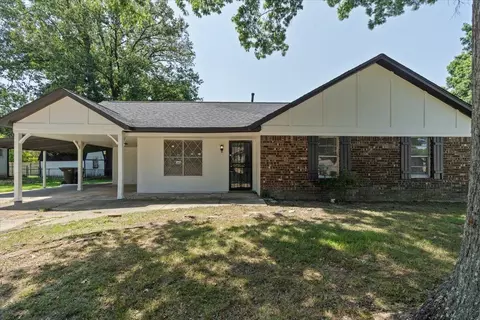 7089 E Foxhill Dr, Bartlett, TN 38135