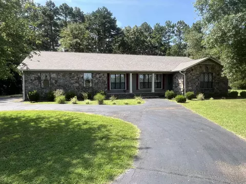 1250 Clifft Rd, Bolivar, TN 38008