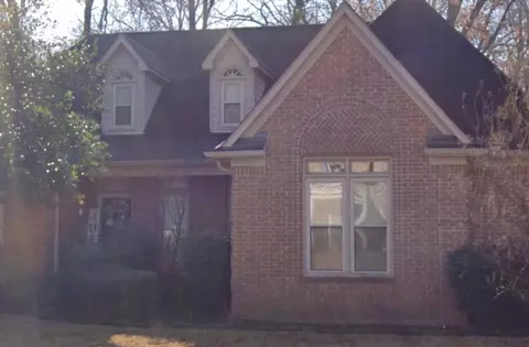 8755 Stablemill Ln, Cordova, TN 38016