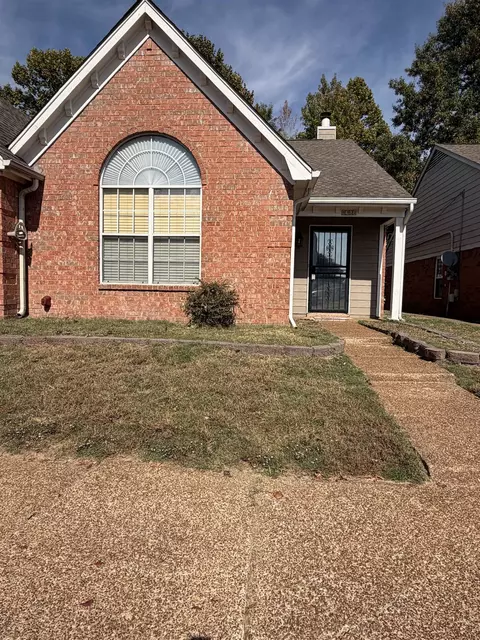 8362 Creek Front Dr, Cordova, TN 38016