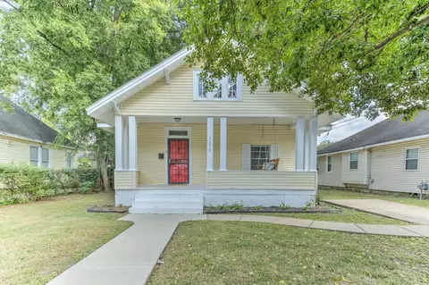 1072 S Rembert St, Memphis, TN 38104
