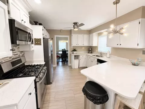 Kitchen - 3863 Minden Rd, Memphis, TN 38111 photo 1 of 2
