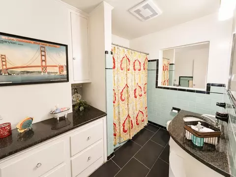 Bath - 3863 Minden Rd, Memphis, TN 38111 photo 2 of 2