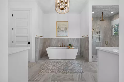 Bath - 523 N Slayden Rd, Lamar, MS 38642 photo 1 of 3
