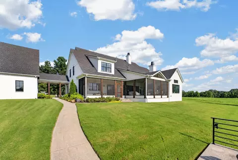 Exterior - 523 N Slayden Rd, Lamar, MS 38642 photo 4 of 8