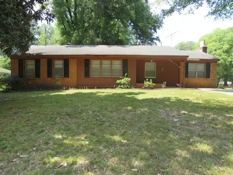 1657 S Perkins Rd, Memphis, TN 38117