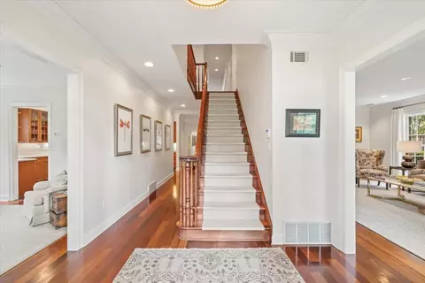 Entry Way - 188 E Galloway Dr, Memphis, TN 38111 photo 2 of 6