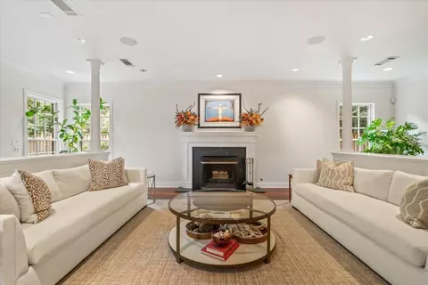 Living - 188 E Galloway Dr, Memphis, TN 38111 photo 4 of 5