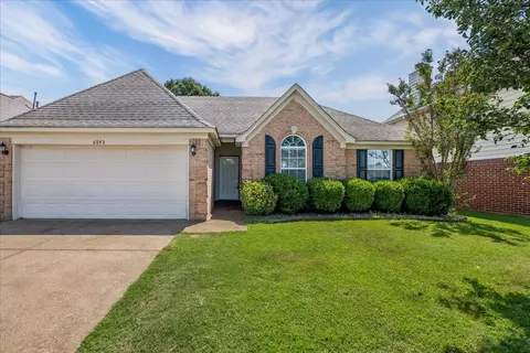 6943 Country Walk Dr, Cordova, TN 38018