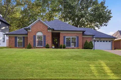 1531 Fox Trace Dr, Cordova, TN 38016