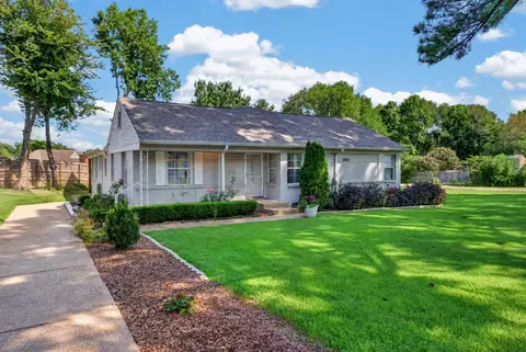 2513 Berryhill Rd, Cordova, TN 38016