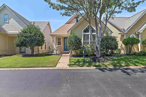 1183 Harbor River Dr, Memphis, TN 38103