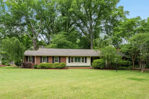 4898 Cole Rd, Memphis, TN 38117