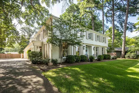95 Grove Park Cir, Memphis, TN 38117