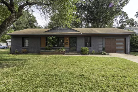 4488 Quince Rd, Memphis, TN 38117