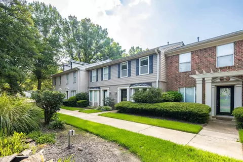 7488 Germantown Sq, Germantown, TN 38138