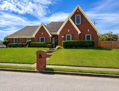 9067 Hervay Ln, Cordova, TN 38016