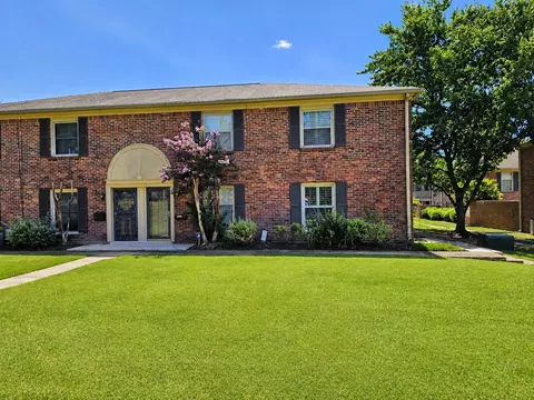 5921 Park Ave #1, Memphis, TN 38119