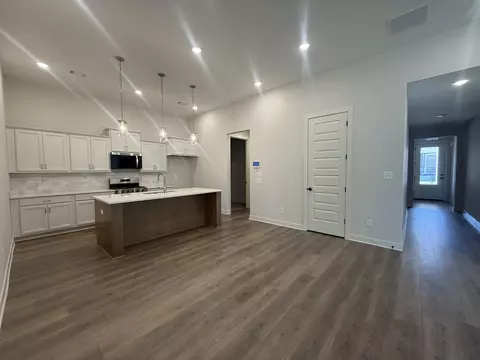 Living - 3134 Mannington Dr, Bartlett, TN 38135 photo 3 of 6