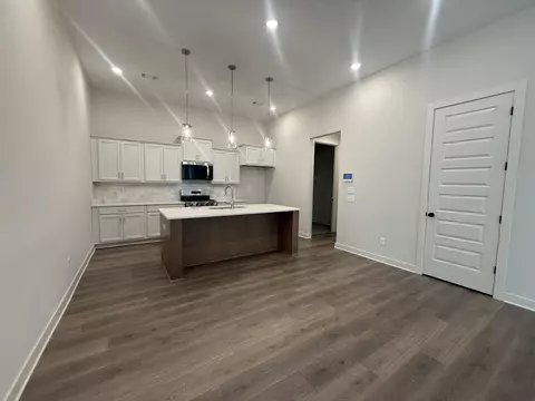 Living - 3134 Mannington Dr, Bartlett, TN 38135 photo 4 of 6