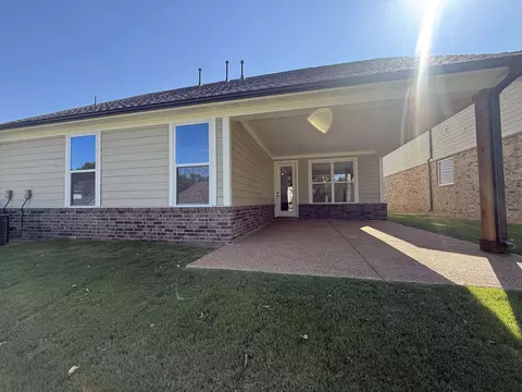 Exterior - 3134 Mannington Dr, Bartlett, TN 38135 photo 2 of 2