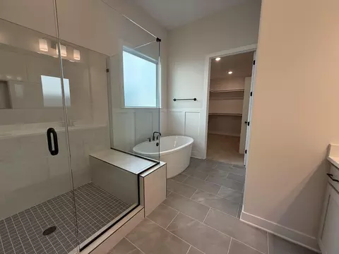 Bath - 3138 Mannington Dr, Bartlett, TN 38135 photo 3 of 5