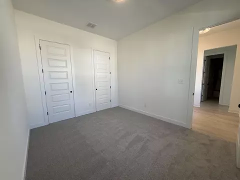 Bedroom - 3141 Mannington Dr, Bartlett, TN 38135 photo 2 of 4