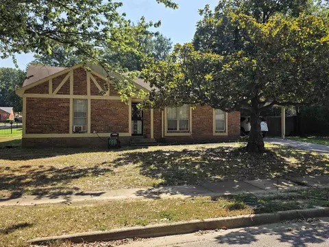 3830 Dagmar St, Memphis, TN 38128