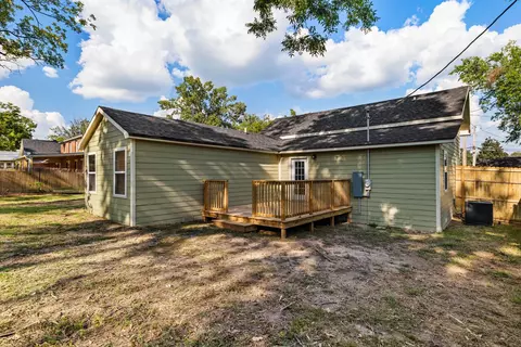 Exterior - 1425 N Madison St, Corinth, MS 38834 photo 5 of 5