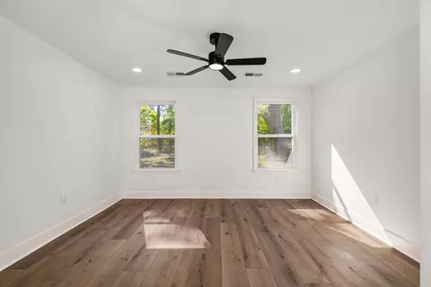 Bedroom - 1425 N Madison St, Corinth, MS 38834 photo 1 of 5