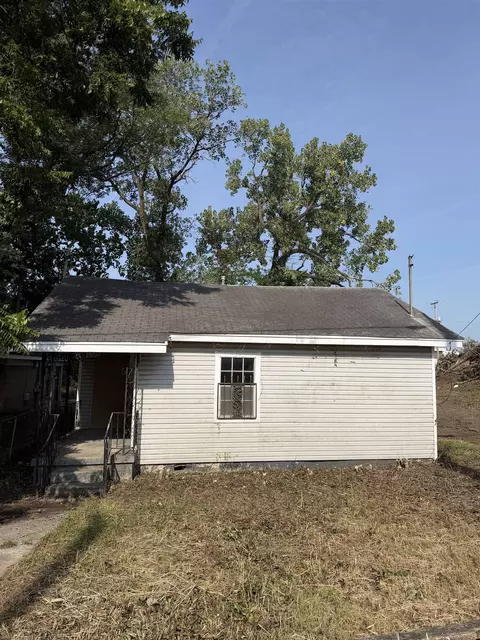 1349 N Mcneil St, Memphis, TN 38108
