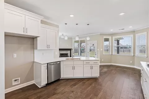 Kitchen - 7191 E Harrier Dr, Olive Branch, MS 38654 photo 1 of 3