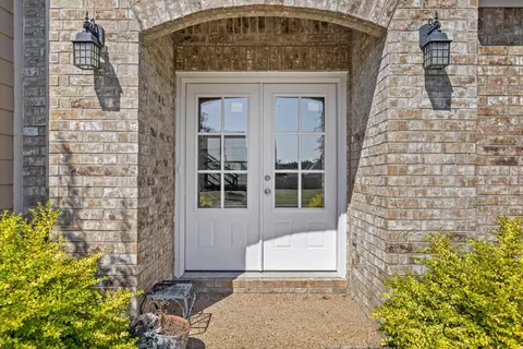 Entry Way - 7191 E Harrier Dr, Olive Branch, MS 38654 photo 1 of 3