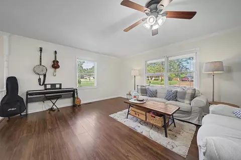Living - 2710 North Ln, Corinth, MS 38834 photo 1 of 1