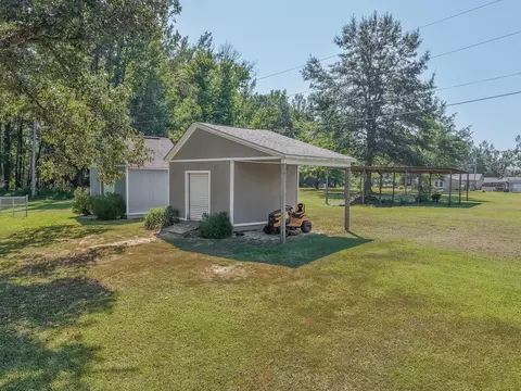 Exterior - 2710 North Ln, Corinth, MS 38834 photo 10 of 13
