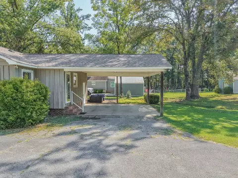 Exterior - 2710 North Ln, Corinth, MS 38834 photo 7 of 13