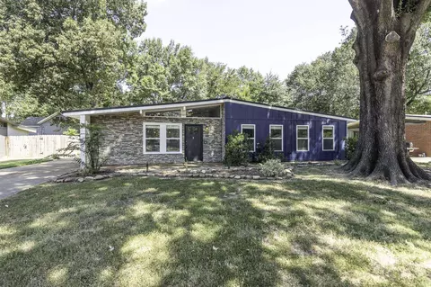 5160 Warfield Dr, Memphis, TN 38117