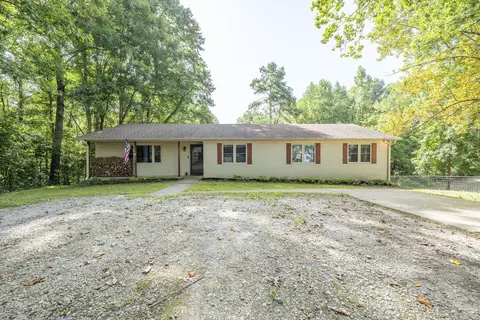 5171 Crawford School Rd, Scotts Hill, TN 38374
