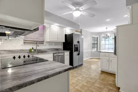 Kitchen - 356 Rutledge St, Collierville, TN 38017 photo 4 of 4