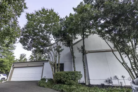 255 Aviva Dr, Memphis, TN 38120
