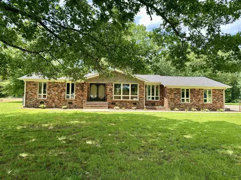 808 W Main St, Adamsville, TN 38310