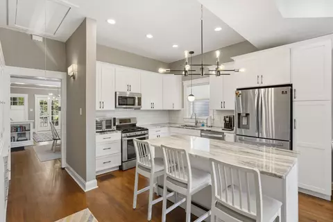 Kitchen - 1929 Harbert Ave, Memphis, TN 38104 photo 1 of 3