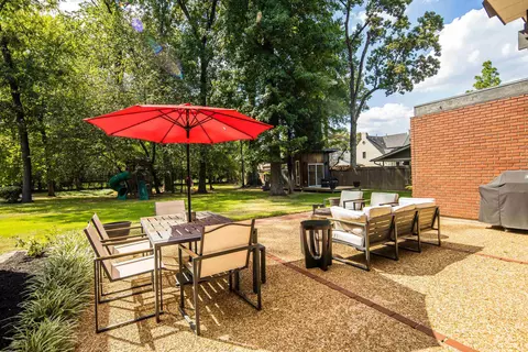 Exterior - 431 Erwin Dr, Memphis, TN 38117 photo 8 of 8