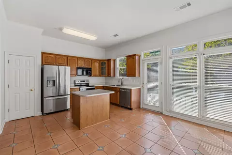 Kitchen - 1732 Constable Ct, Collierville, TN 38017 photo 1 of 2