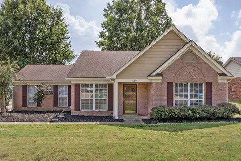 510 Oakland Hills Dr, Oakland, TN 38060