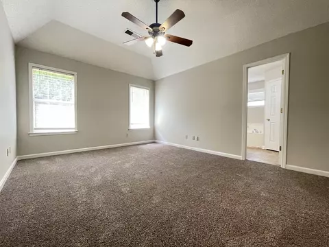 Bedroom - 3943 Oak Forest Dr, Bartlett, TN 38135 photo 1 of 4