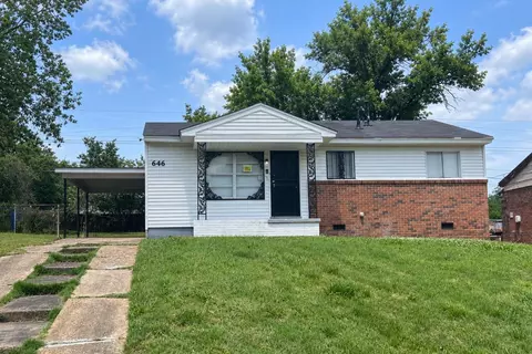 646 Western Park Dr, Memphis, TN 38109