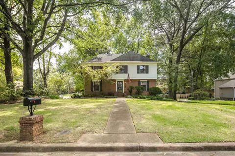 8441 Sandy Berry Cv, Germantown, TN 38138