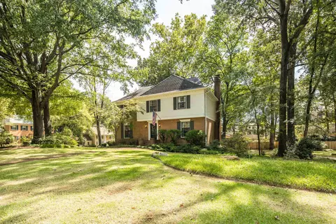 8441 Sandy Berry Cv, Germantown, TN 38138